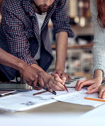 Puissant, fiable et économique  hands at work